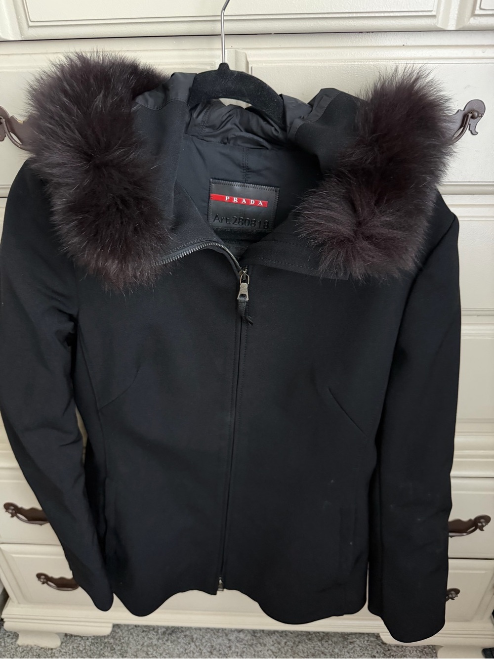 Prada Women's Black Jacket
Genuine Blue Fox Fur Collar IT 44
Vintage 2007